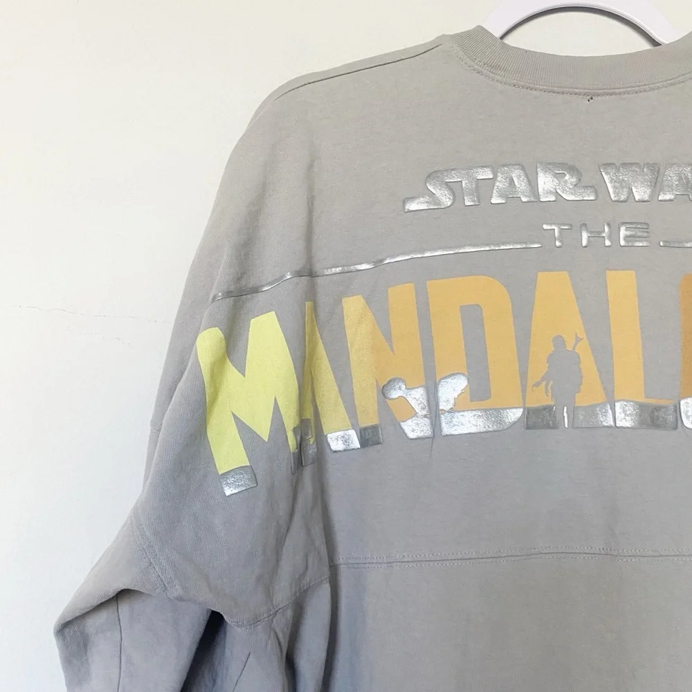Disney Star Wars Mandalorian Chrome Spirit Jersey Gray/Silver Metallic Sz Large - Picture 8 of 10